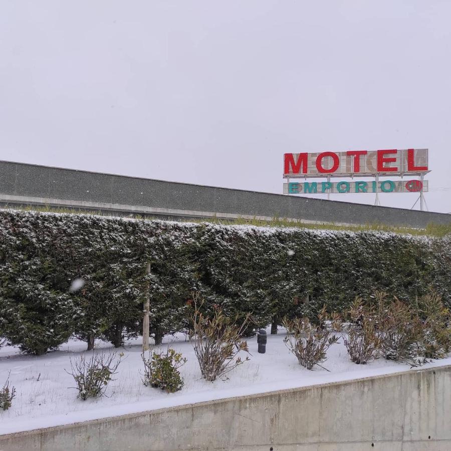 Motel Emporio Cabezón de Pisuerga Exterior foto